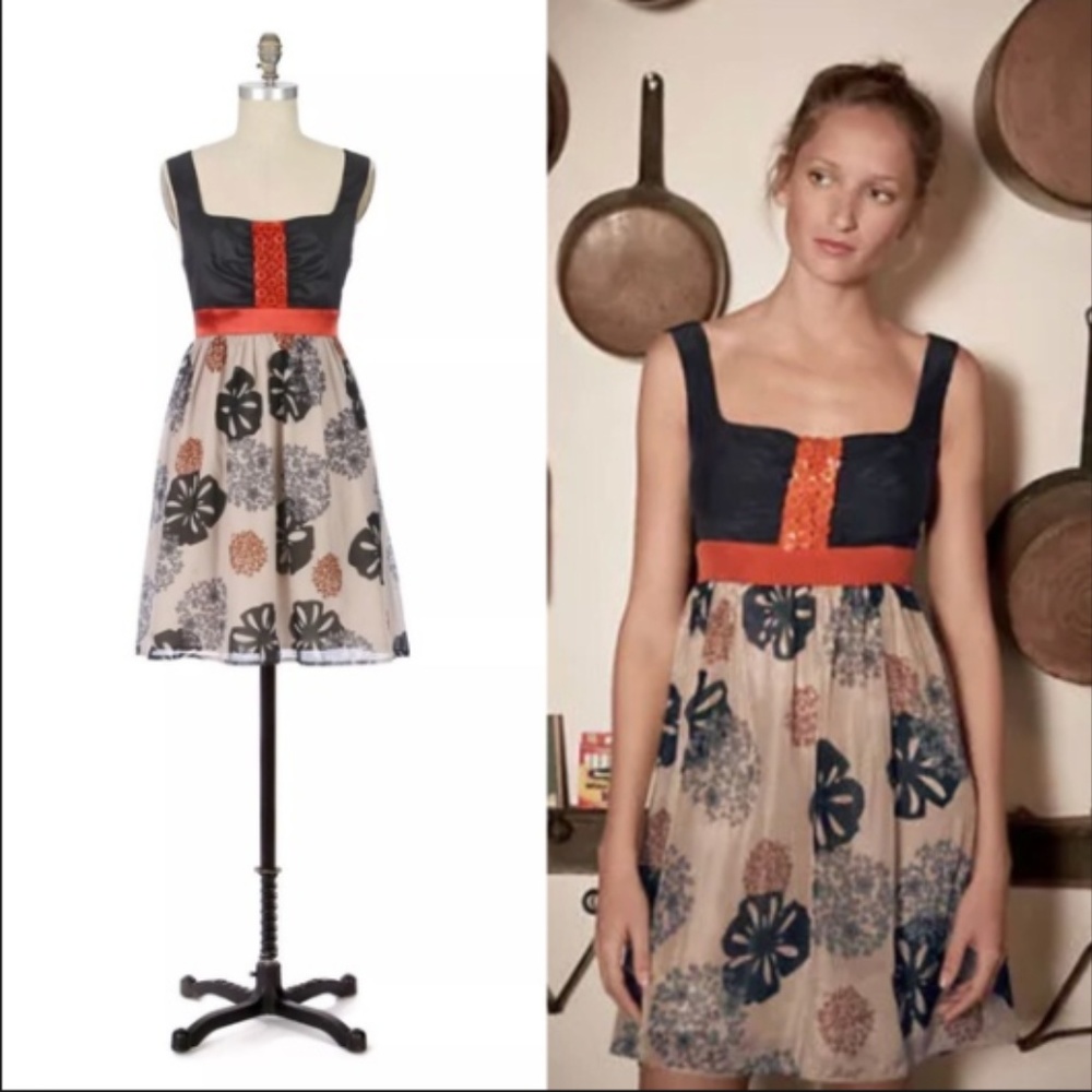 Anthropologie EUC Button Blossom Dress Sz 4